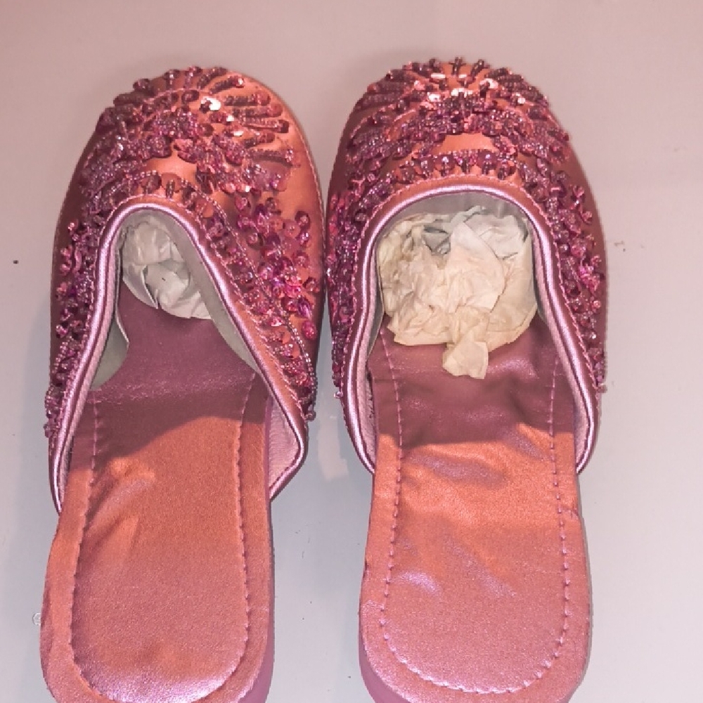Elegant Pink Beaded Women's Slippers 7/8